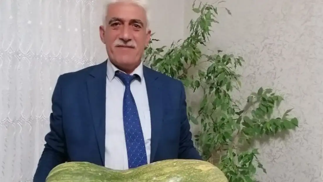 Oda Başkanı'ndan tepki çeken pankart