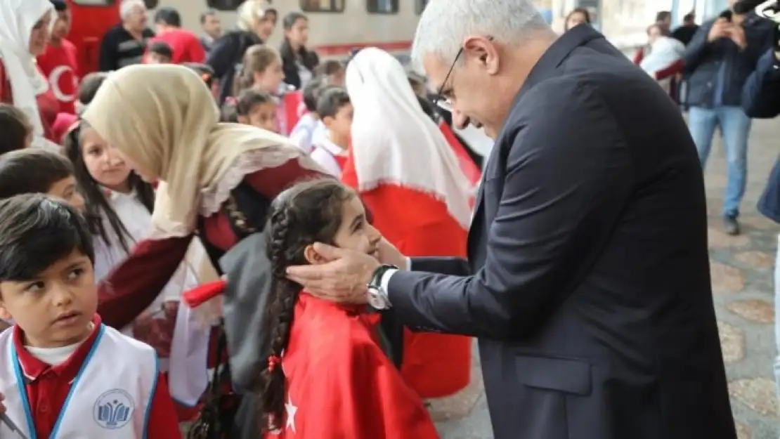 'Milli Mücadele Ruhunu Bugün Öğrencilerimiz İle Paylaştık'