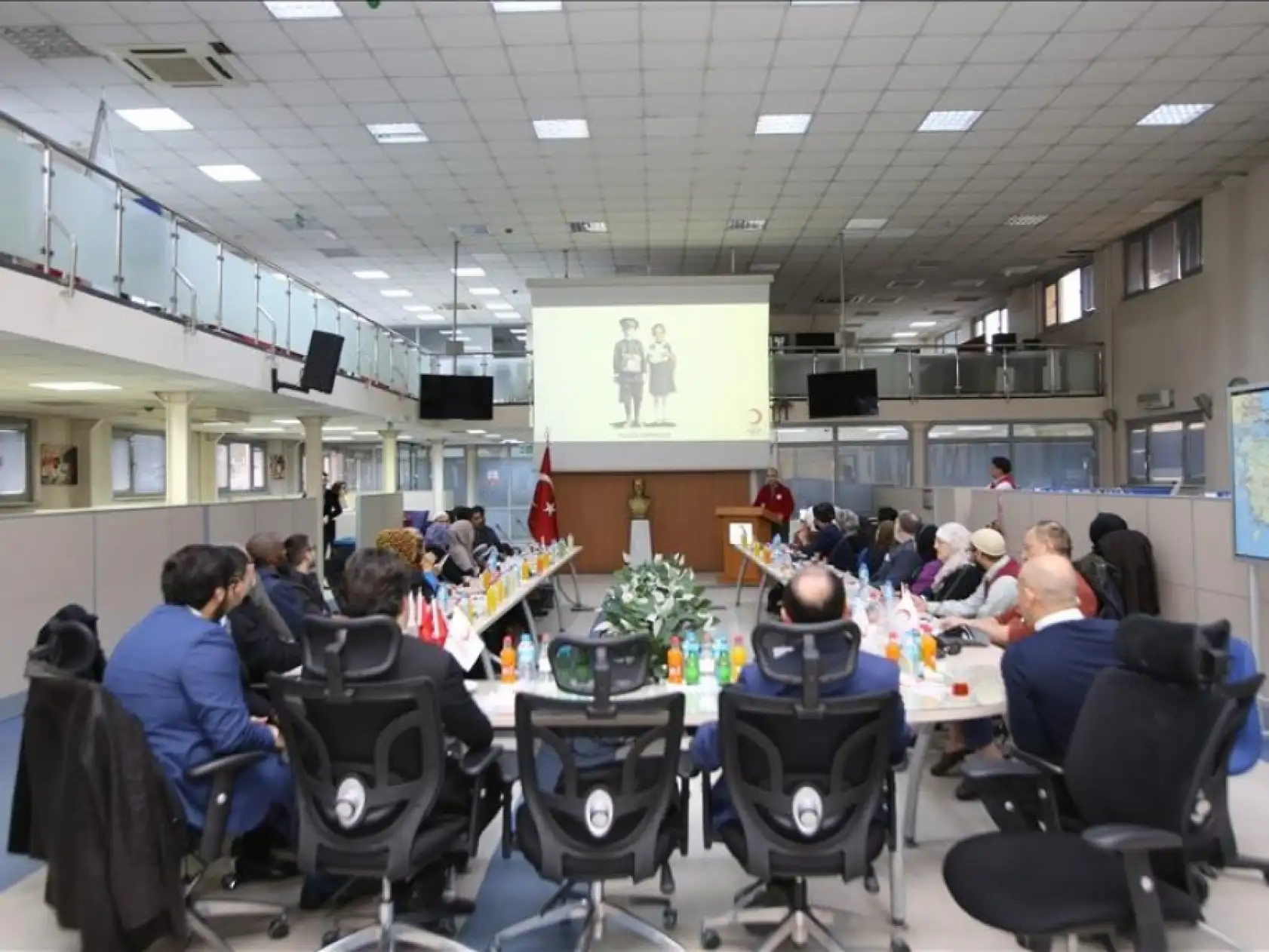 Yabancı Akademisyenlerden Kızılay'a Ziyaret