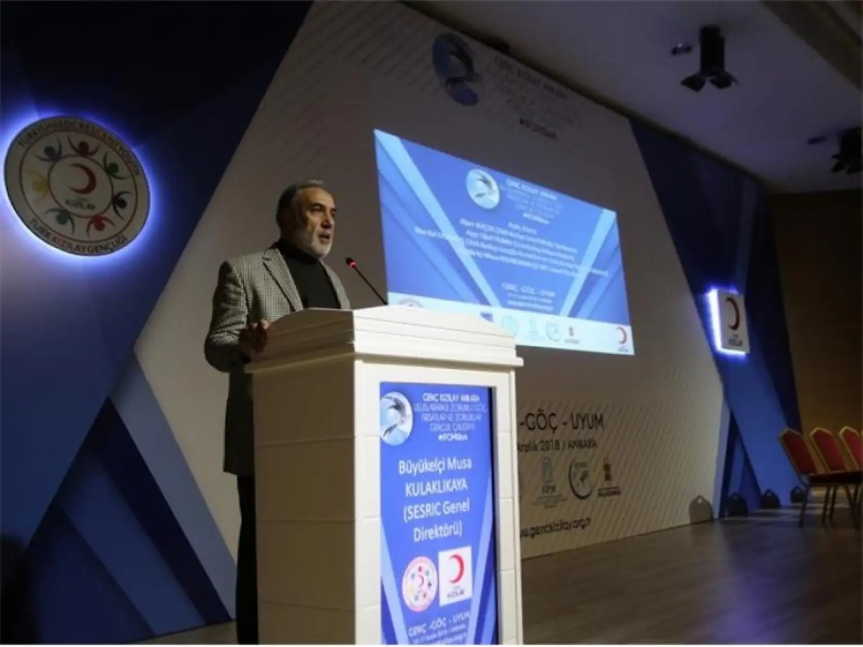 Genç Kızılay'dan Zorunlu Göç Çalıştayı