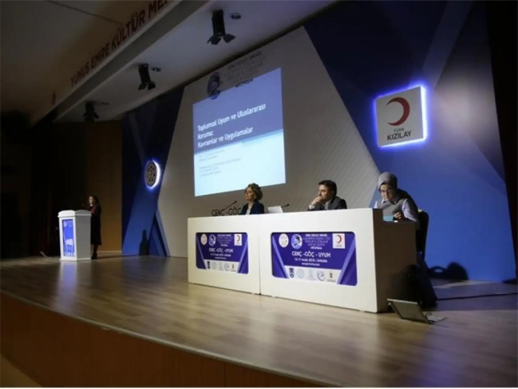 Genç Kızılay'dan Zorunlu Göç Çalıştayı