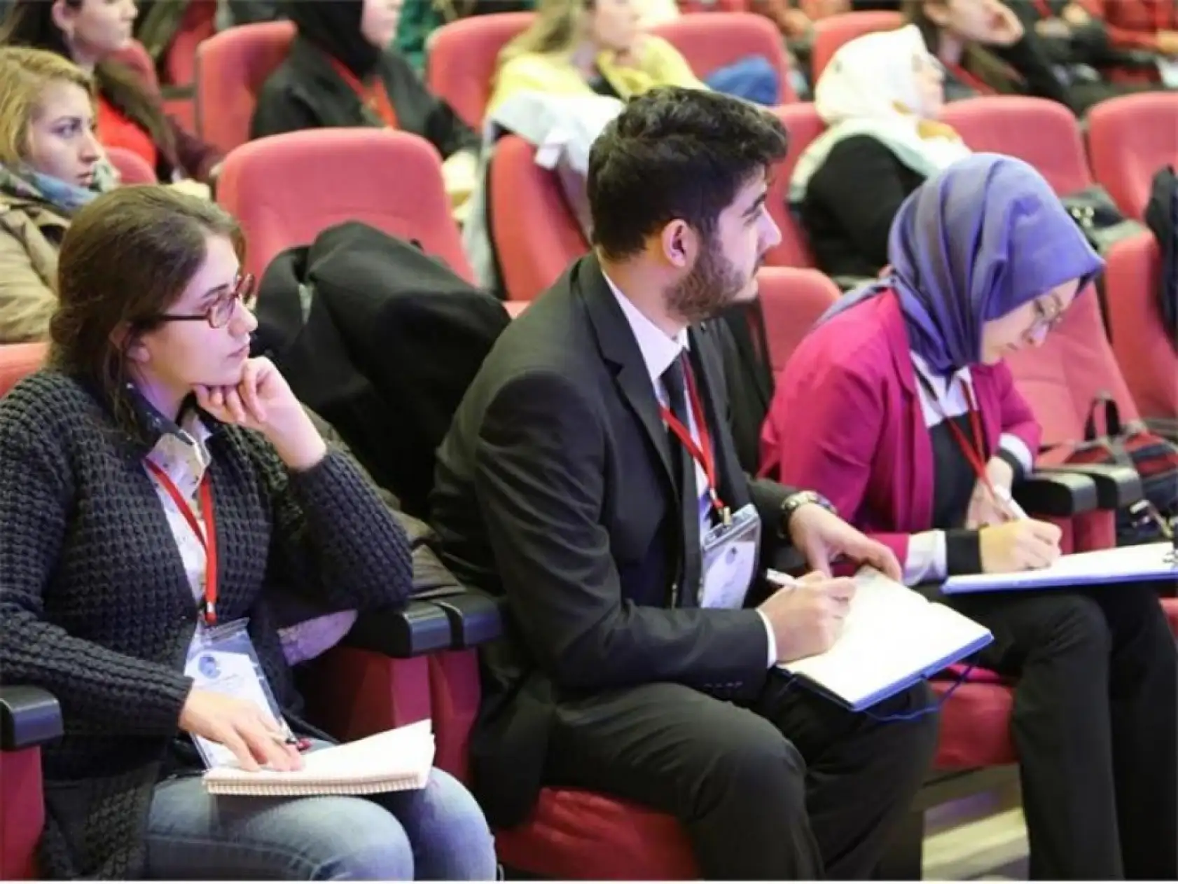 Genç Kızılay'dan Zorunlu Göç Çalıştayı