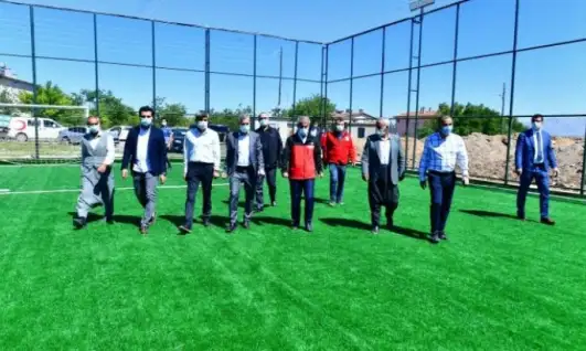 Tohma Mahallesi'ne Halı Saha