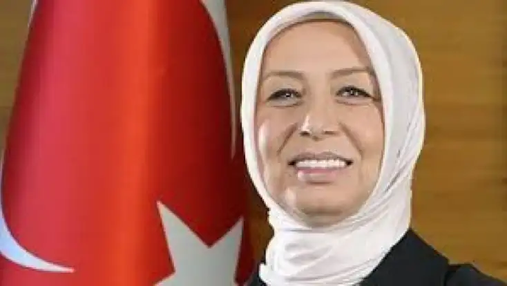 Öznur Çalık'a Külliye'de Önemli Görev!