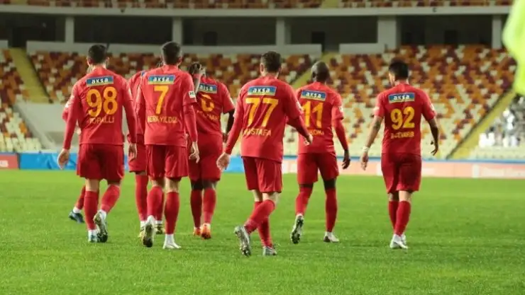 Acquah'tan Hamza Hocaya nispet