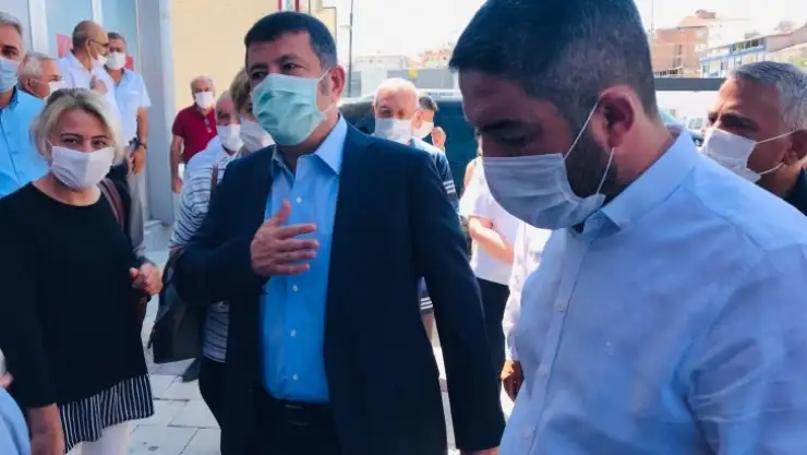 Ağbaba'dan Gürkan'a:'Birileri yalakalıkta sınır tanımıyor'!