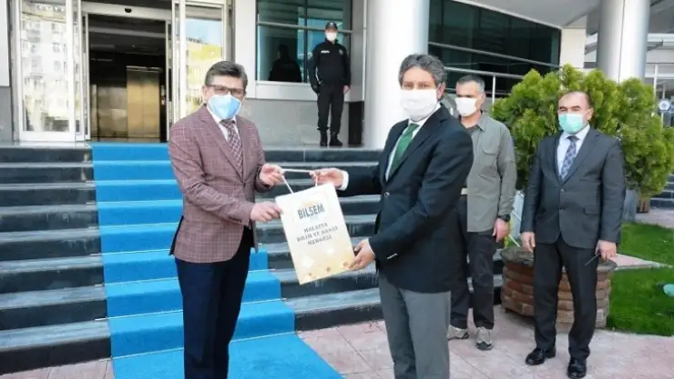 BİLSEM'den polislere maske